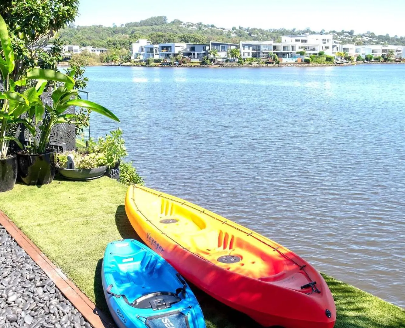 Waterfront Stay At Sunshine Villa Maroochydore
