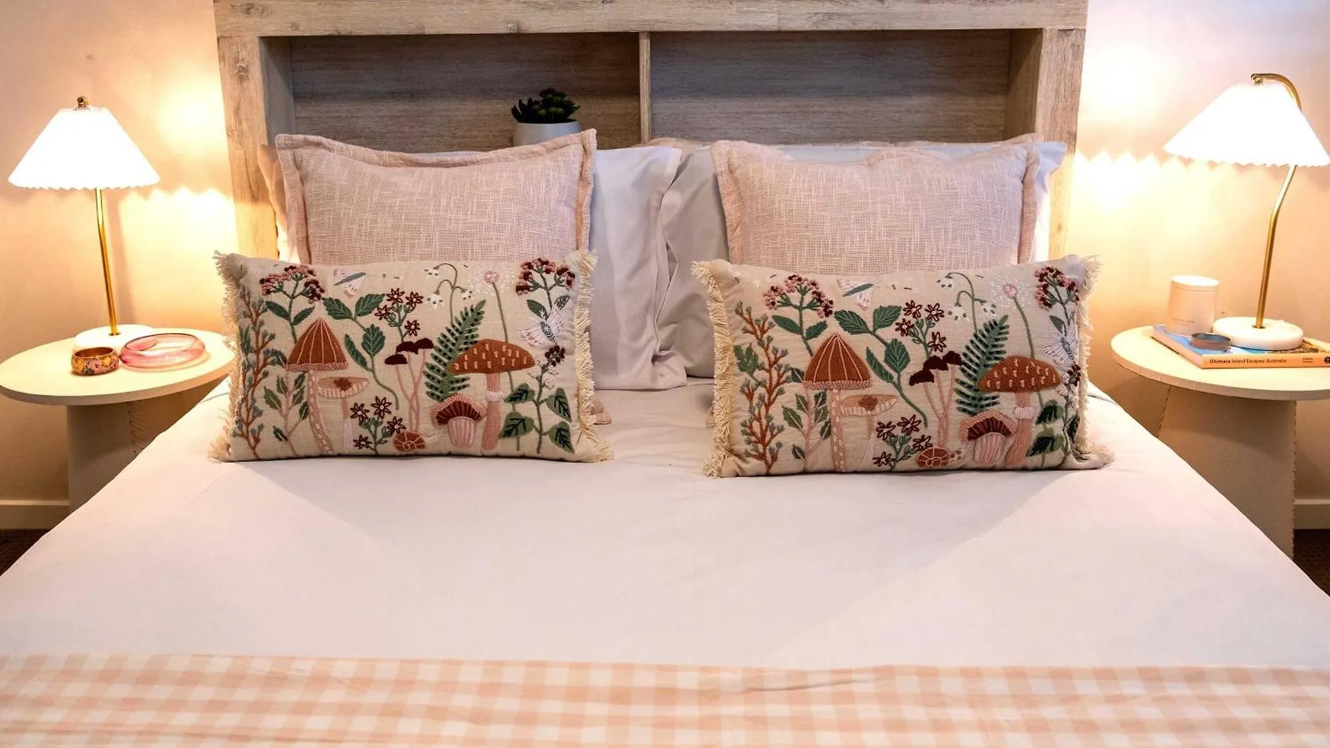 Σπίτι διακοπών Waterfront Stay At Sunshine Villa Maroochydore